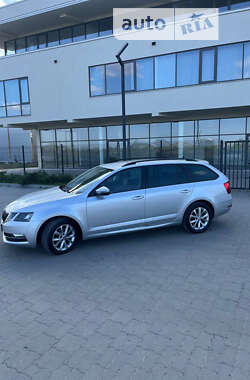 Универсал Skoda Octavia 2019 в Львове