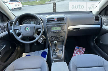 Лифтбек Skoda Octavia 2006 в Луцке