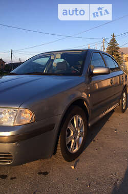 Лифтбек Skoda Octavia 2003 в Тысменице