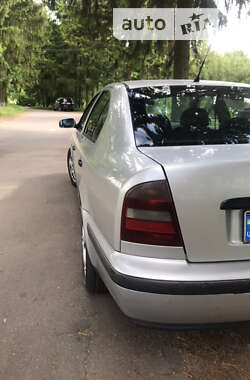 Лифтбек Skoda Octavia 1997 в Тернополе