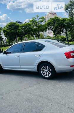 Ліфтбек Skoda Octavia 2015 в Києві