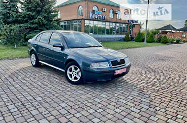 Лифтбек Skoda Octavia 2006 в Хороле