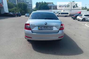 Лифтбек Skoda Octavia 2016 в Днепре