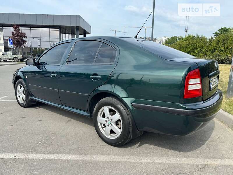 Ліфтбек Skoda Octavia 2004 в Києві