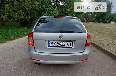 Універсал Skoda Octavia 2012 в Харкові