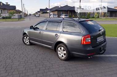 Универсал Skoda Octavia 2009 в Ровно