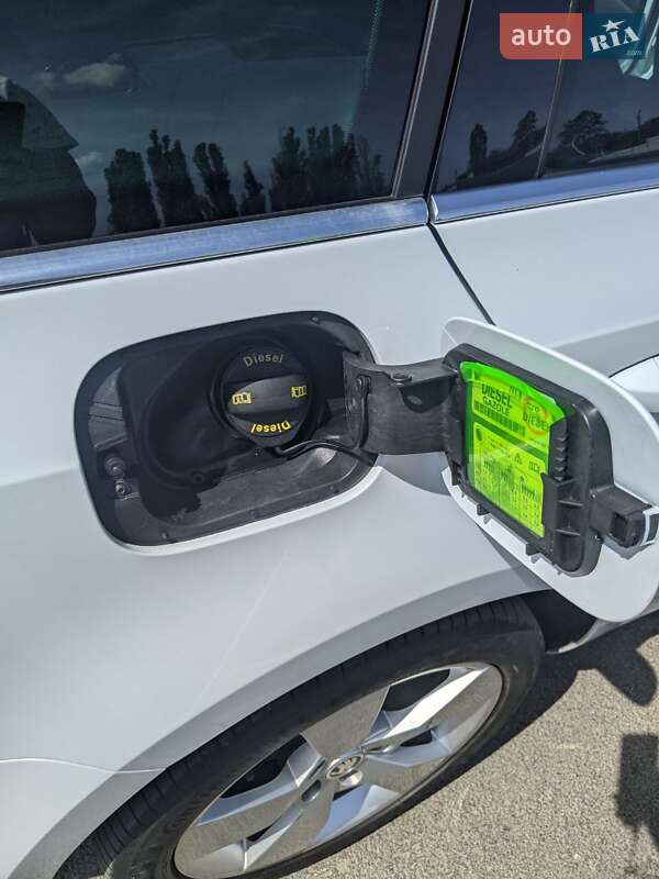 Універсал Skoda Octavia 2017 в Ужгороді