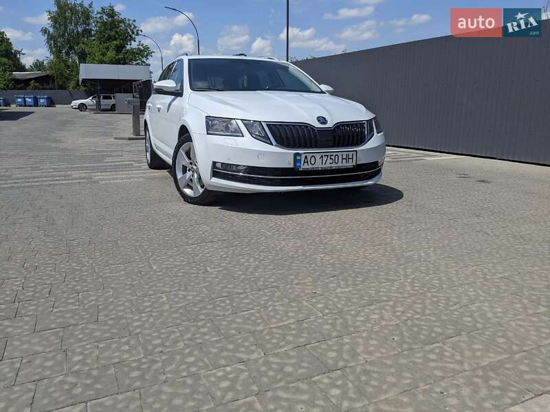 Універсал Skoda Octavia 2017 в Ужгороді
