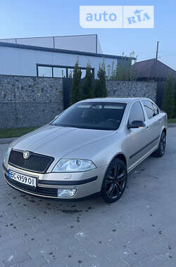 Лифтбек Skoda Octavia 2005 в Львове