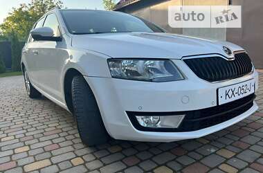 Універсал Skoda Octavia 2016 в Дрогобичі