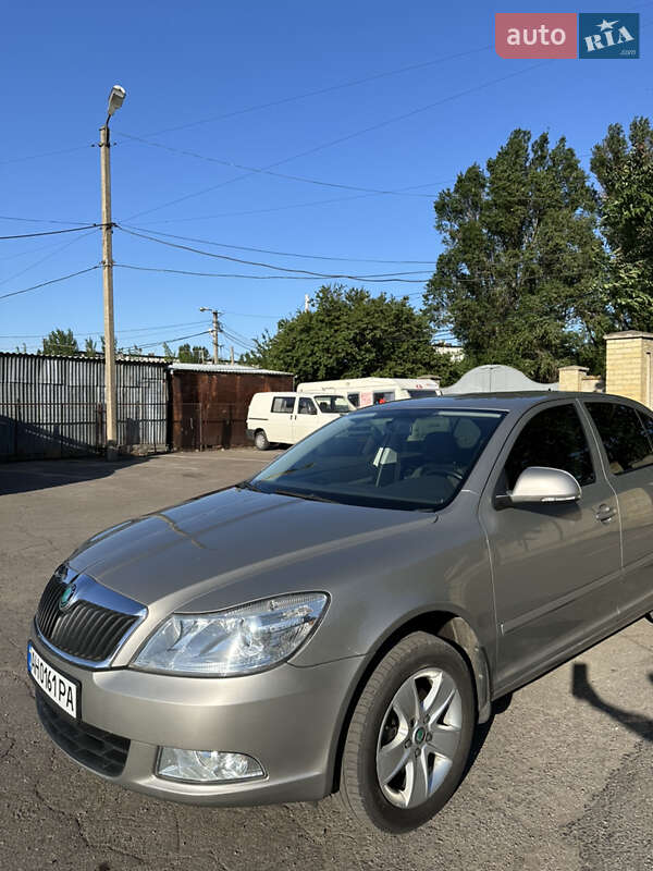 Лифтбек Skoda Octavia 2012 в Покровске