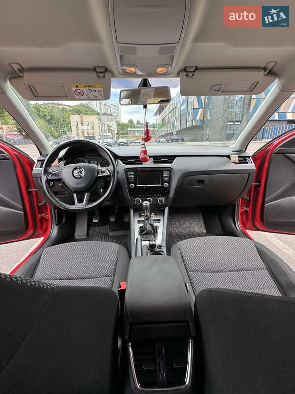 Универсал Skoda Octavia 2016 в Киеве