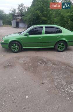 Лифтбек Skoda Octavia 2002 в 