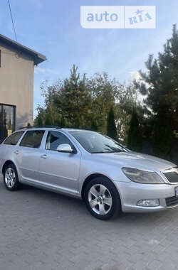 Универсал Skoda Octavia 2012 в Ровно