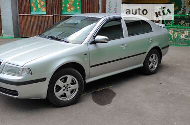 Лифтбек Skoda Octavia 2002 в Ровно