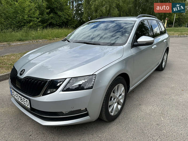 Универсал Skoda Octavia 2018 в Золочеве