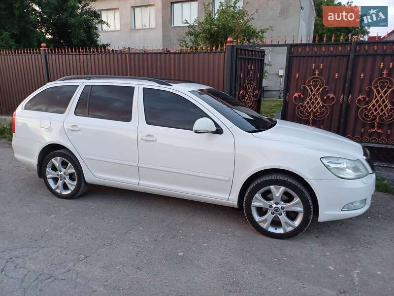 Универсал Skoda Octavia 2010 в Лановцах
