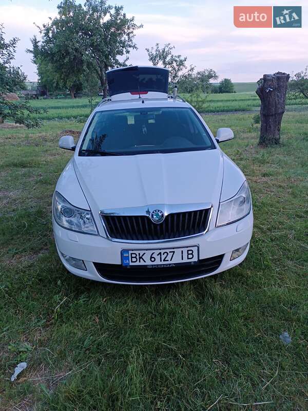 Универсал Skoda Octavia 2012 в Луцке