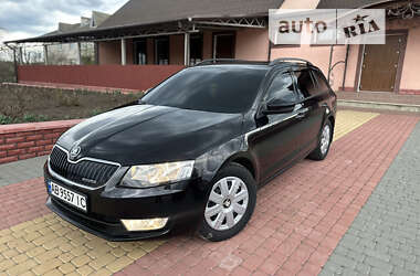 Универсал Skoda Octavia 2014 в Тростянце