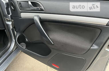 Лифтбек Skoda Octavia 2012 в 