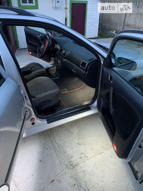 Універсал Skoda Octavia 2002 в Іванкові