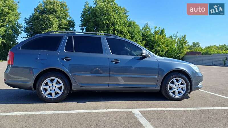 Универсал Skoda Octavia 2009 в Ровно