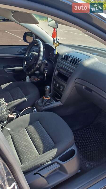 Универсал Skoda Octavia 2009 в Ровно
