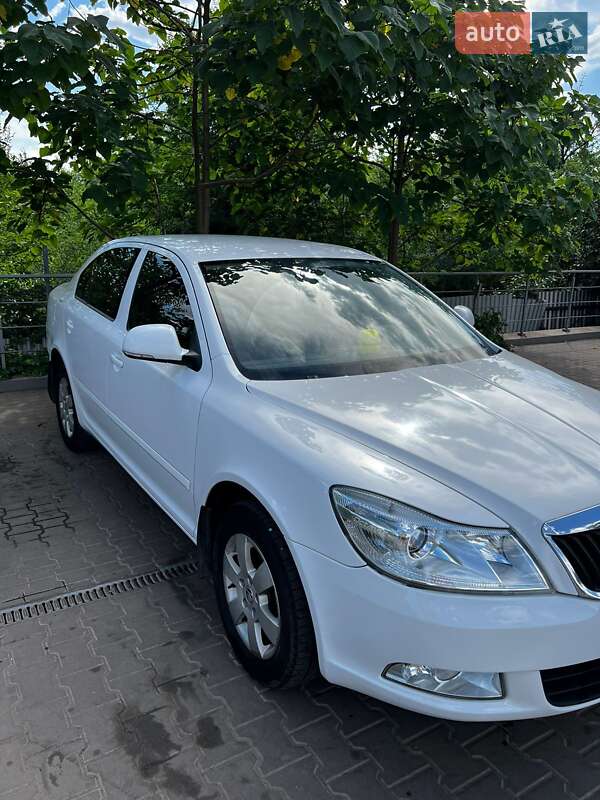 Лифтбек Skoda Octavia 2012 в Кривом Роге