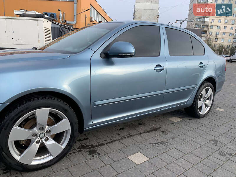Лифтбек Skoda Octavia 2011 в 