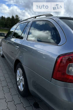 Універсал Skoda Octavia 2012 в 