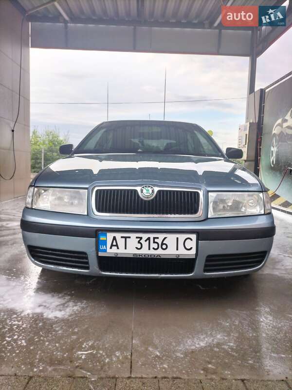 Лифтбек Skoda Octavia 2004 в Тлумаче