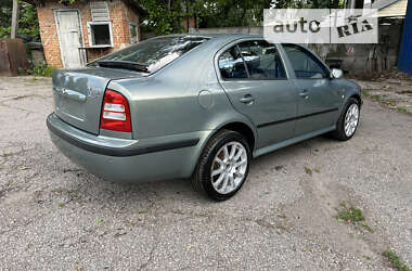 Ліфтбек Skoda Octavia 2003 в Сумах