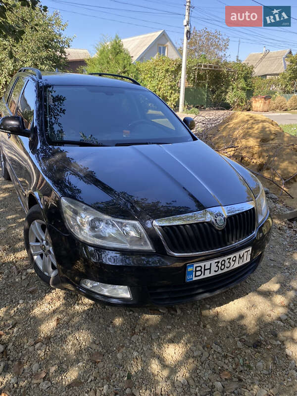Универсал Skoda Octavia 2010 в 