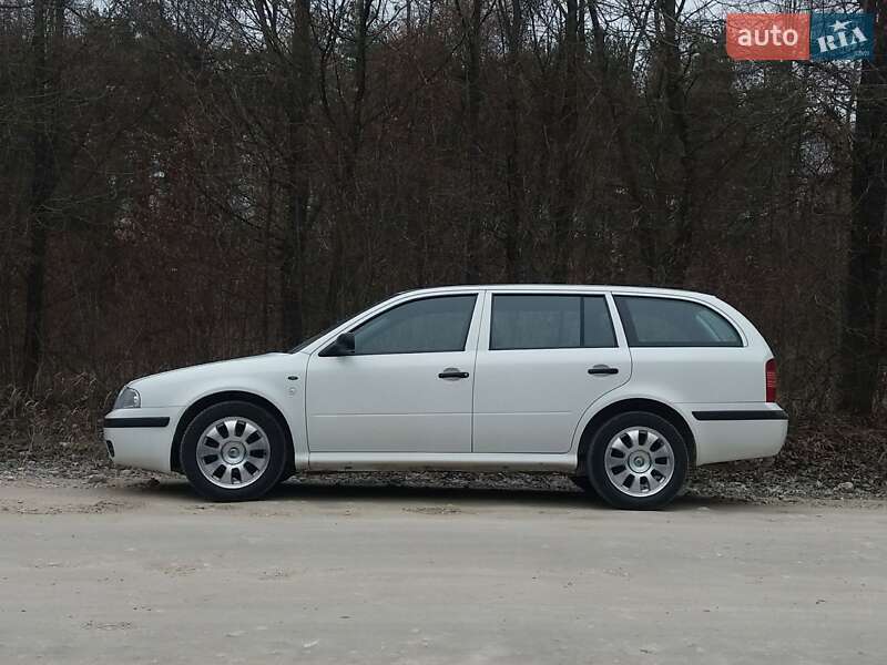 Універсал Skoda Octavia 2003 в Кам'янець-Подільському