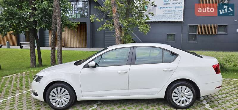 Лифтбек Skoda Octavia 2017 в 