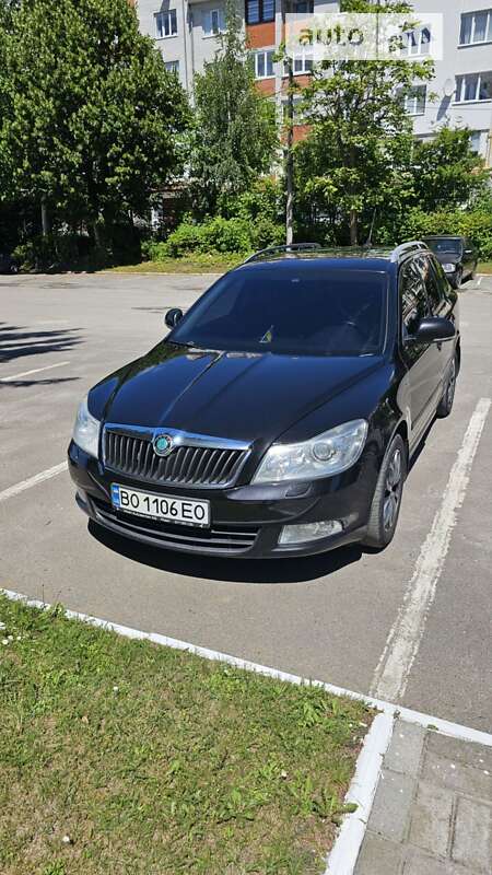 Универсал Skoda Octavia 2011 в Лановцах