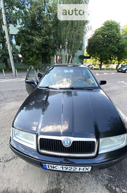 Лифтбек Skoda Octavia 2003 в Ровно