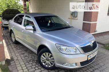 Лифтбек Skoda Octavia 2011 в 