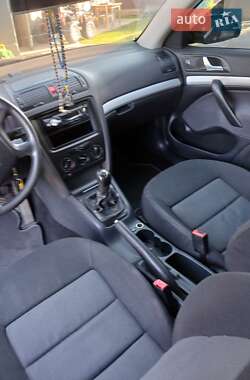 Лифтбек Skoda Octavia 2006 в 