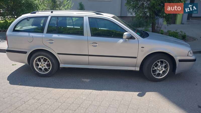Универсал Skoda Octavia 2000 в Львове