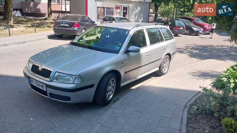Универсал Skoda Octavia 2000 в Львове