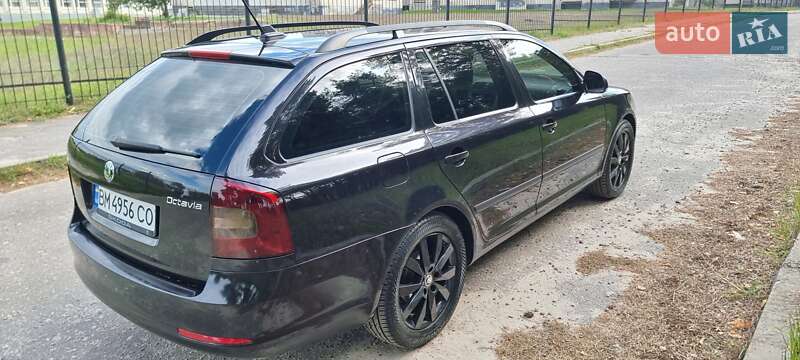 Універсал Skoda Octavia 2012 в Сумах