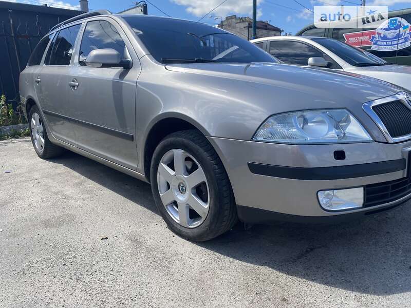 Универсал Skoda Octavia 2006 в Львове