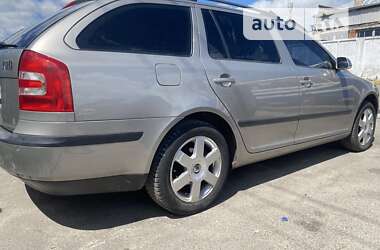 Универсал Skoda Octavia 2006 в Львове