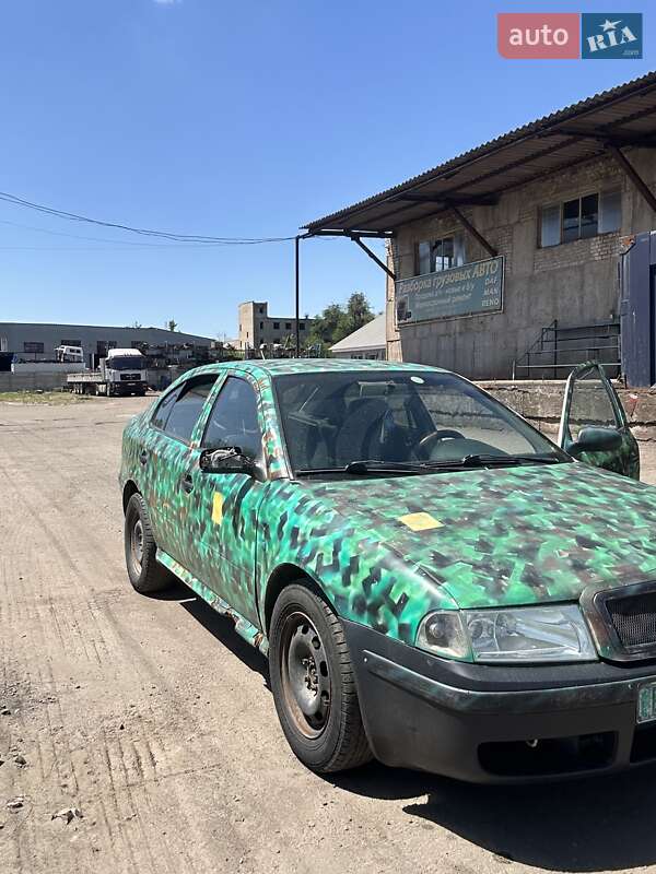 Лифтбек Skoda Octavia 2001 в Кривом Роге