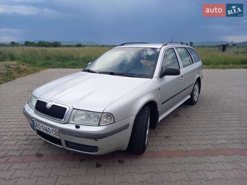 Универсал Skoda Octavia 2003 в 
