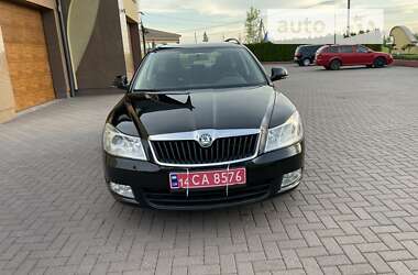 Універсал Skoda Octavia 2012 в Виноградові