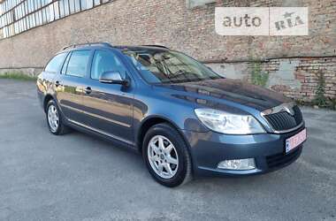 Універсал Skoda Octavia 2010 в Луцьку