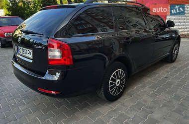 Универсал Skoda Octavia 2010 в 