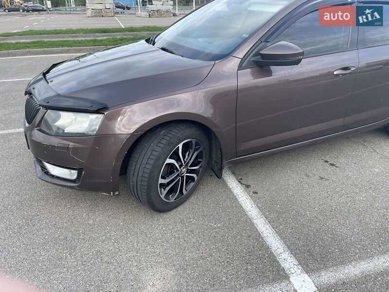 Лифтбек Skoda Octavia 2015 в Киеве фото 3 Лифтбек Skoda Octavia 2015 в Киеве